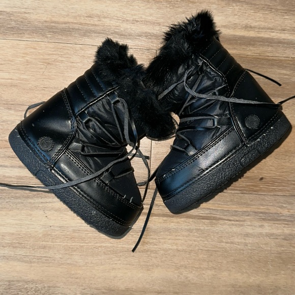 Gucci Other - Toddler gucci snow boots